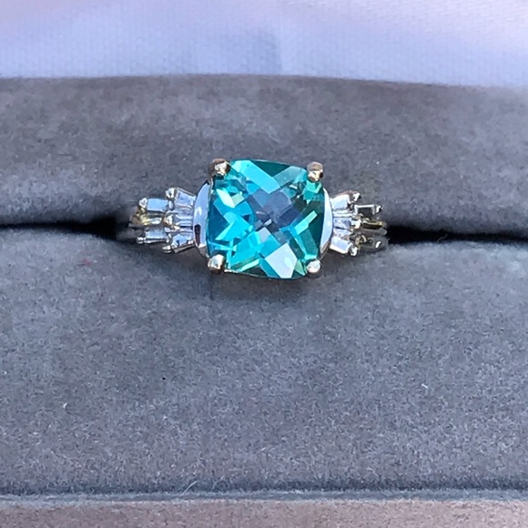❌Sold❌10k Cushion Aquamarine & Diamond Ring - Picture 2 of 8